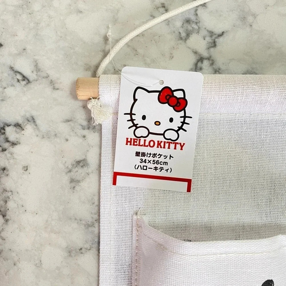 Hello Kitty Canvas Wall Organizer - Picture 3 of 7